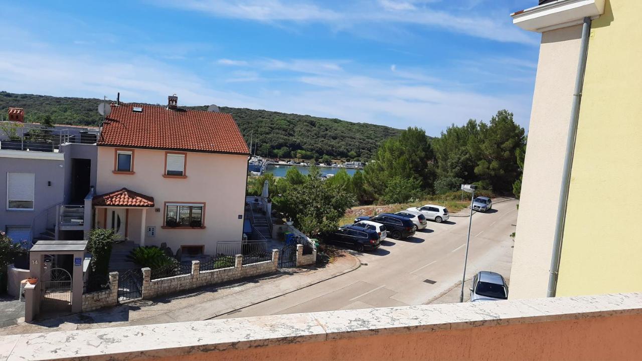 Apartments La Vita E Il Mare Пула Екстер'єр фото